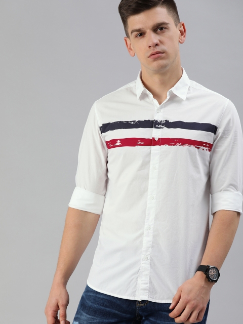 

SPYKAR Men White & Navy Blue Regular Fit Striped Casual Shirt