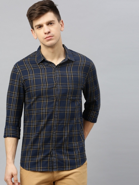 

SPYKAR Men Navy Blue & White Slim Fit Checked Twill Weave Casual Shirt