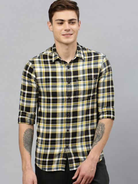 

SPYKAR Men Black & White Slim Fit Checked Twill Weave Casual Shirt