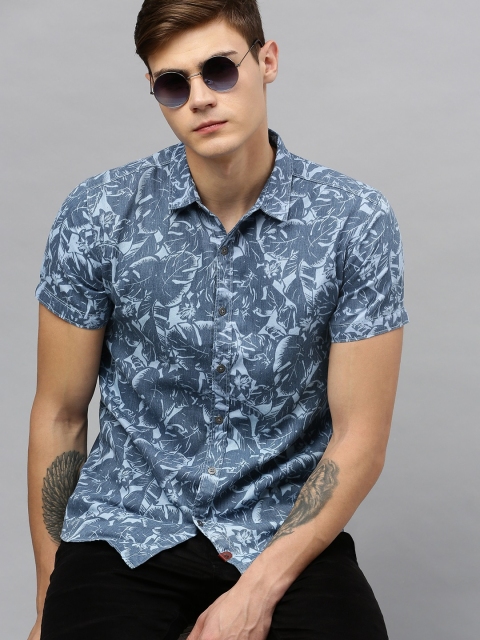 

SPYKAR Men Blue & Off-White Slim Fit Tropical Printed Casual Shirt