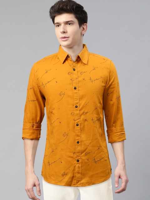 

SPYKAR Men Yellow & Black Regular Fit Printed Casual Shirt