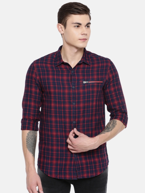 

SPYKAR Men Navy Blue & Red Slim Fit Checked Casual Shirt