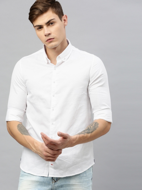 

SPYKAR Men White Slim Fit Solid Casual Shirt