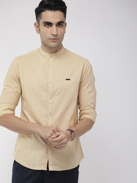 

The Indian Garage Co Men Beige Slim Fit Solid Casual Shirt