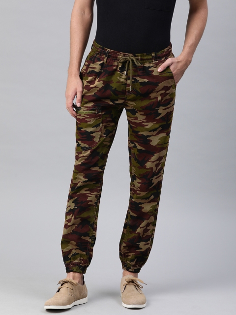 

IVOC Men Green & Black Slim Fit Camouflage Printed Joggers
