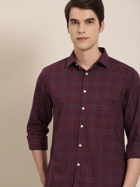 

INVICTUS Men Maroon & Blue Checked Slim Fit Casual Shirt