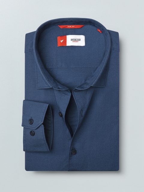 Men Blue Slim Fit Solid Casual Shirt