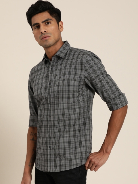 

INVICTUS Men Grey & Black Slim Fit Supima Cotton Checked Casual Shirt