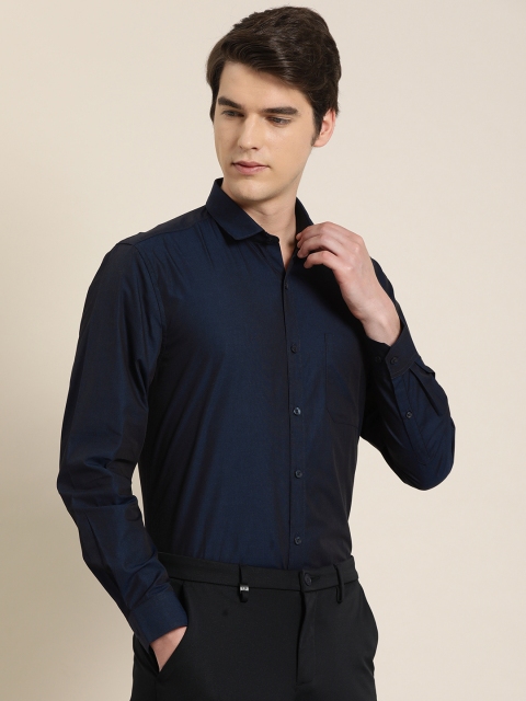 

INVICTUS Men Navy Blue Slim Fit Solid Formal Shirt