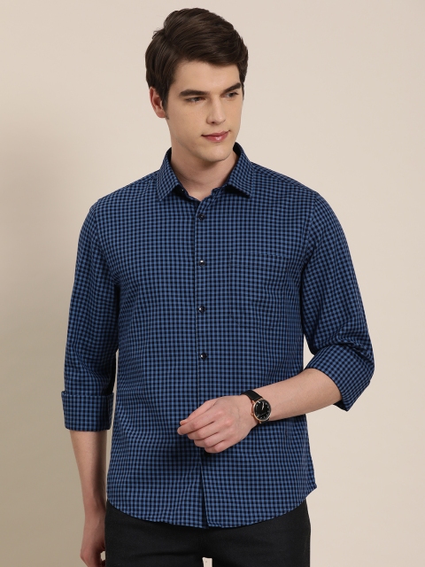 

INVICTUS Men Navy Blue & Black Slim Fit Checked Casual Shirt