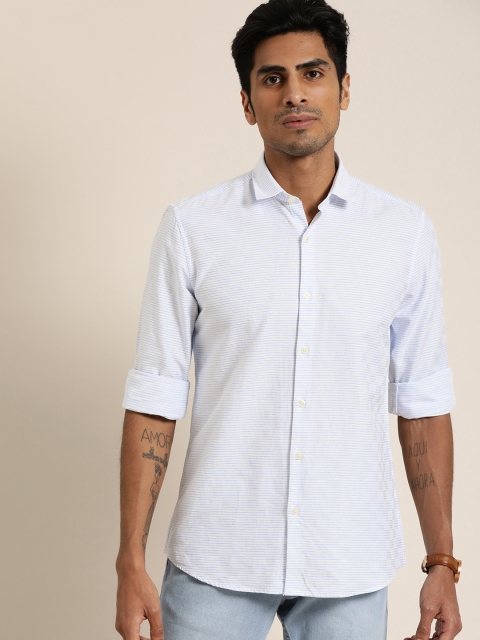 

INVICTUS Men Blue & White Slim Fit Striped Casual Shirt