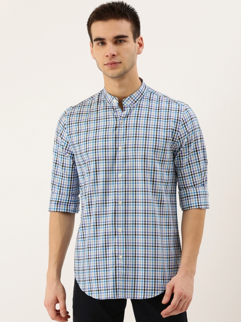 

INVICTUS Men Blue & White Slim Fit Checked Casual Shirt