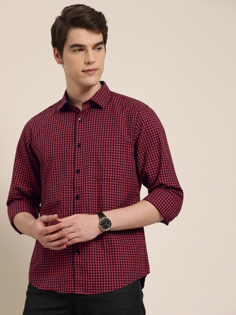 

INVICTUS Men Rust Orange & Navy Blue Slim Fit Checked Casual Shirt