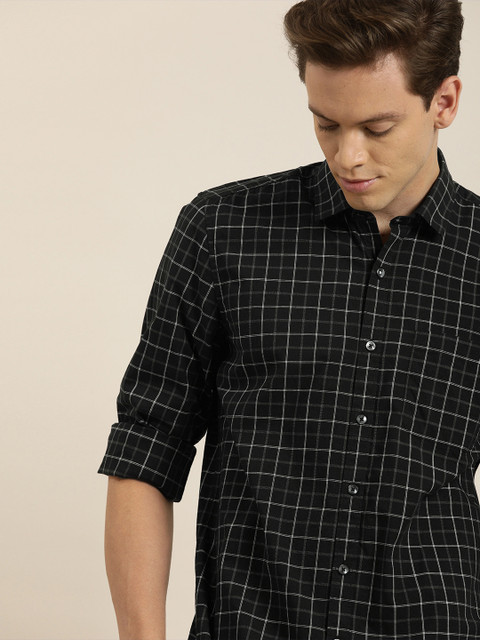 

INVICTUS Men Black & White Slim Fit Checked Casual Shirt