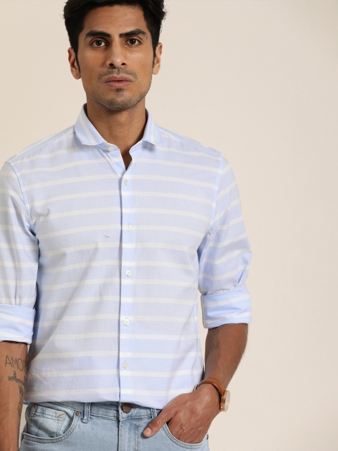 

INVICTUS Men Blue & White Slim Fit Striped Casual Shirt