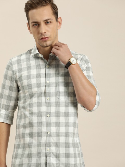 

INVICTUS Men White & Grey Slim Fit Checked Casual Shirt