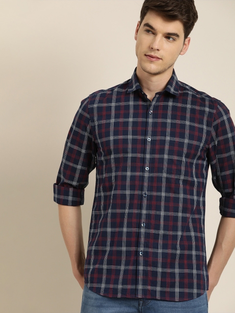 

INVICTUS Men Navy Blue & Red Slim Fit Checked Casual Shirt