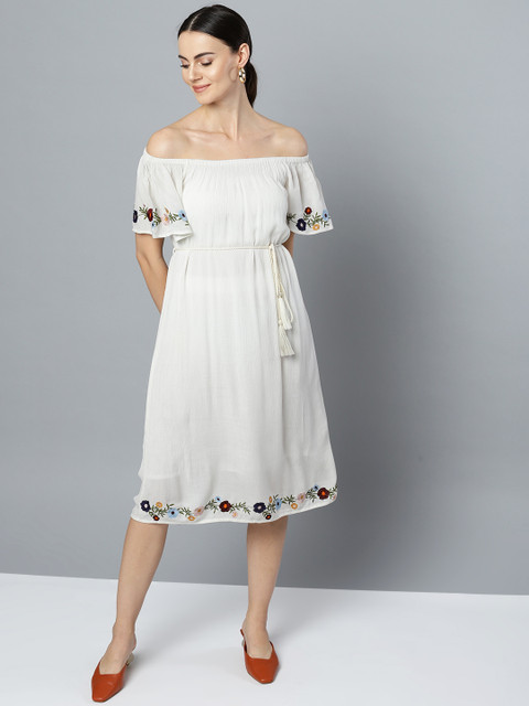 

Marie Claire Women White Solid A-Line Dress