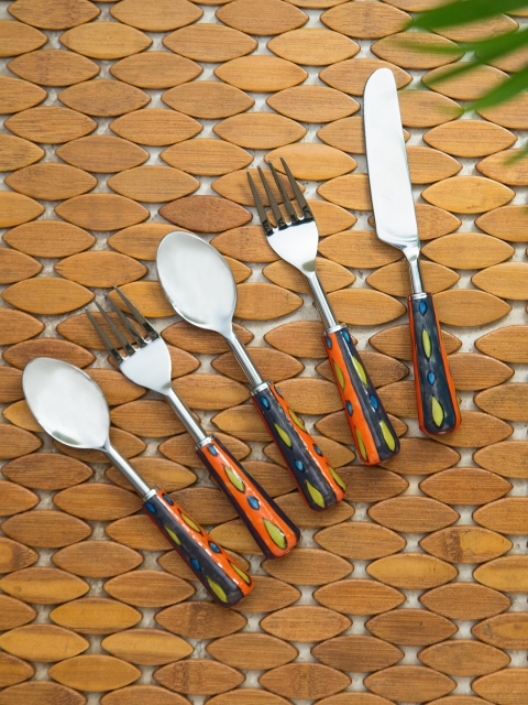 

The Mughal Aakar' Hand-Painted Table Cutlery Set In Stainless Steel & Ceramic (Set of 5), Silver