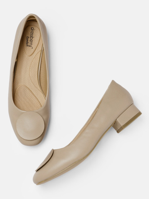

DressBerry Women Beige Solid Pumps