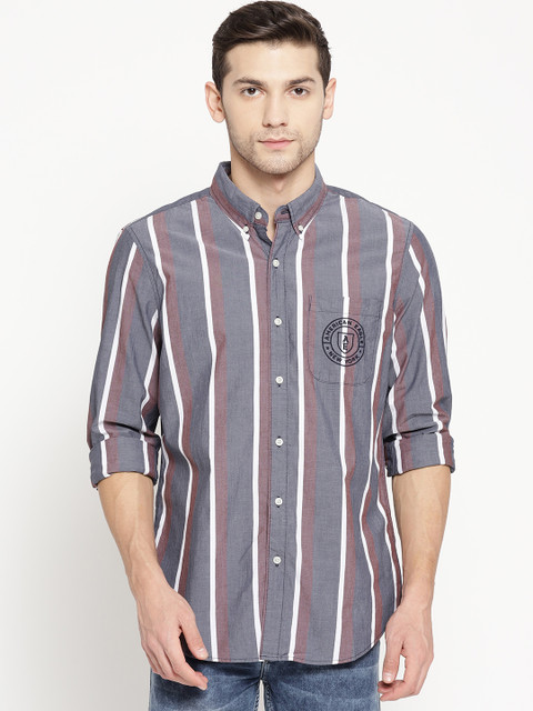 

AMERICAN EAGLE OUTFITTERS Men Navy Blue & White Slim Fit Striped Casual Shirt