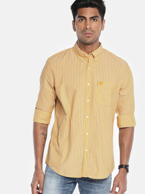 

AMERICAN EAGLE OUTFITTERS Men Mustard Yellow & Blue Slim Fit Striped Casual Shirt