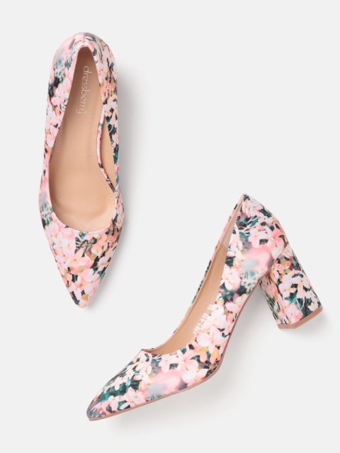 

DressBerry Women Peach-Coloured & Green Floral Print Pumps