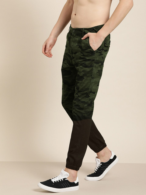 

Moda Rapido Men Green & Black Printed Regular Fit Camouflage Joggers