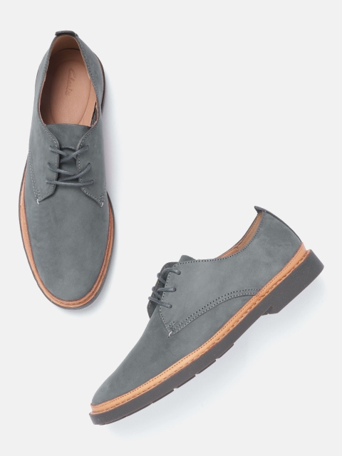 

Clarks Men Grey Solid Nubuck Derbys