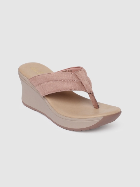 

Tresmode Women Pink Solid Sandals