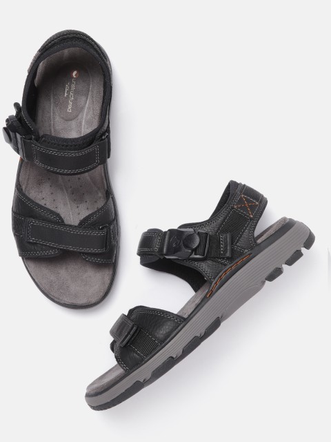 

Clarks Men Black Solid Leather Comfort Sandals