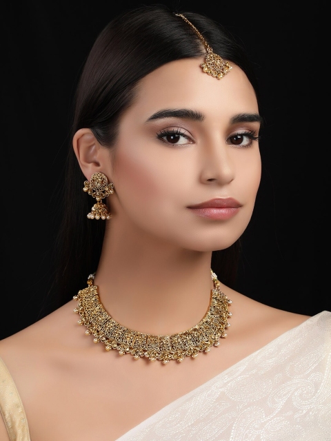 

Rubans Women Gold-Toned Handcrafted Jewellery Set