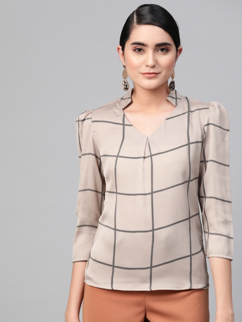 

RUNWAYIN Women Beige & Black Checked Top