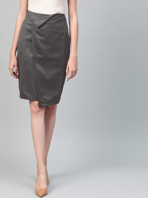 

RUNWAYIN Women Grey Striped Pencil Skirt
