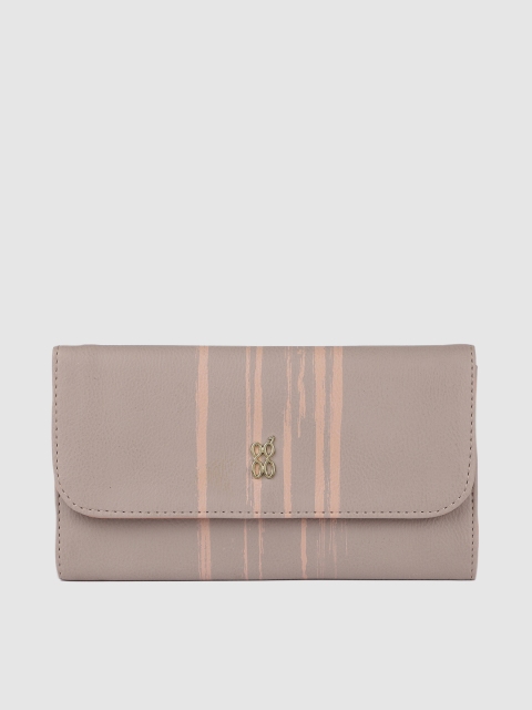 

Baggit Women Grey Printed Three Fold Wallet
