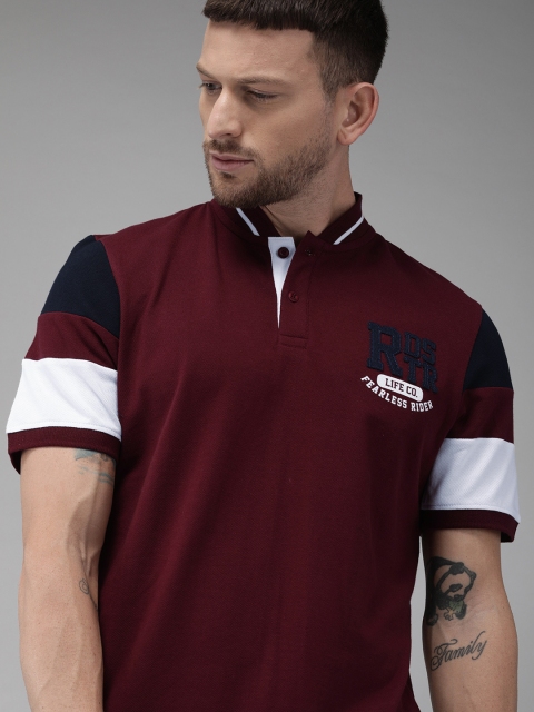 

Roadster Men Burgundy Solid Mandarin Collar T-shirt