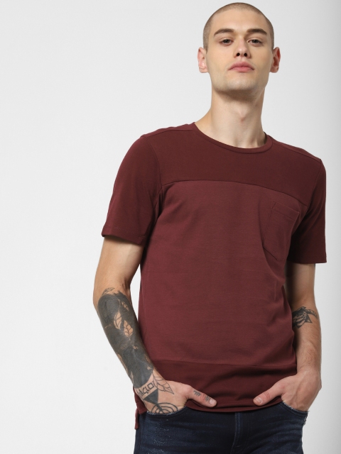 

Jack & Jones Men Burgundy Solid Round Neck T-shirt