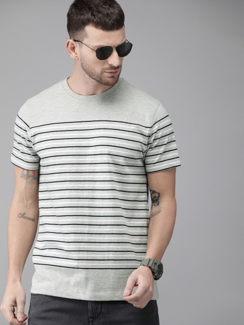 

Roadster Men Grey Melange & Navy Blue Striped Round Neck T-shirt