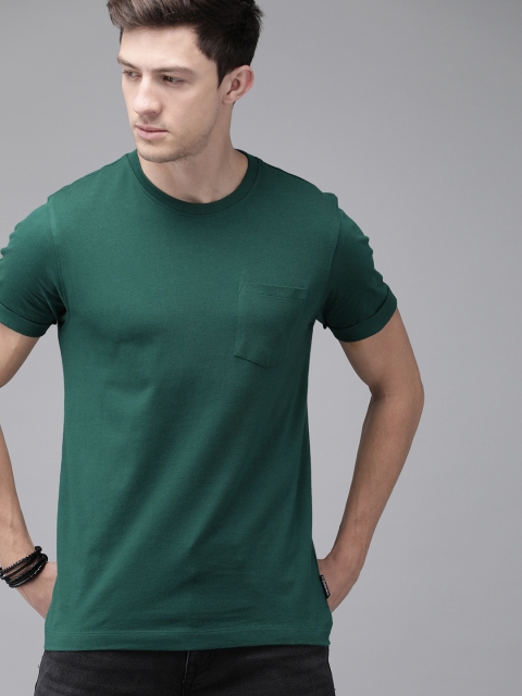 

Roadster Men Green Solid Round Neck T-shirt