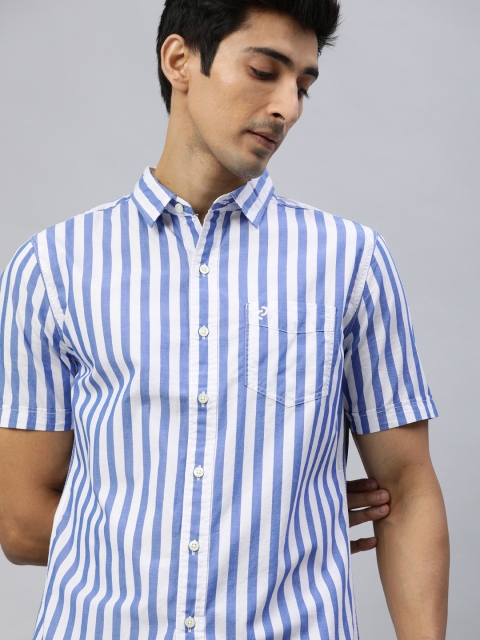 

Denizen From Levis Men Blue & White Regular Fit Striped Casual Shirt