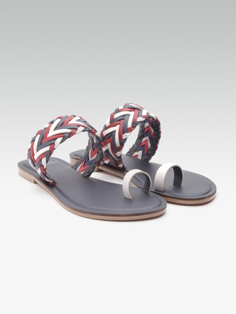 

Carlton London Women Navy Blue & Maroon Colourblocked & Braided One Toe Flats