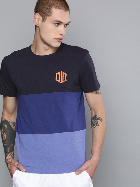 

Cultsport Men Blue Colourblocked Round Neck T-shirt