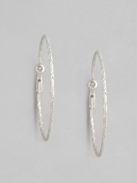 

justpeachy Silver-Plated Textured Circular Hoop Earrings