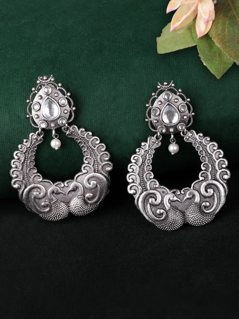 

Rubans Silver-Plated Crescent Shaped Oxidised Chandbalis