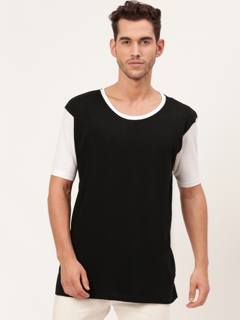 

Justice League Men Black Solid Round Neck Pure Cotton T-shirt