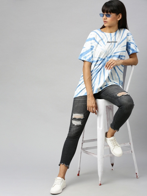 

Kook N Keech Women White & Blue Dyed Round Neck T-shirt With Printed Detail