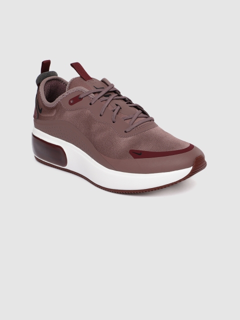 

Nike Women Mauve AIR MAX DIA Sneakers