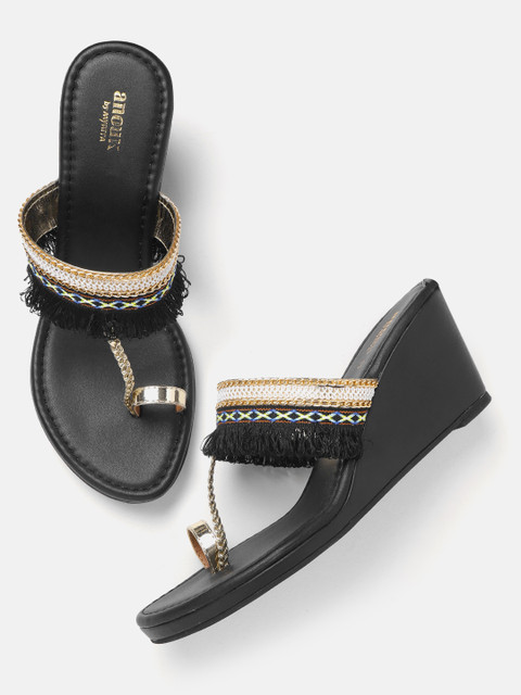 

Anouk Women Black & Gold-Toned Woven Design One Toe Wedges