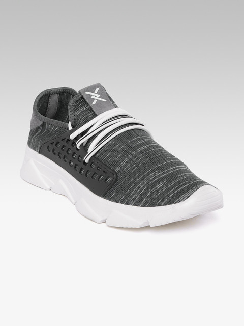

Carlton London sports Men Grey Running Shoes