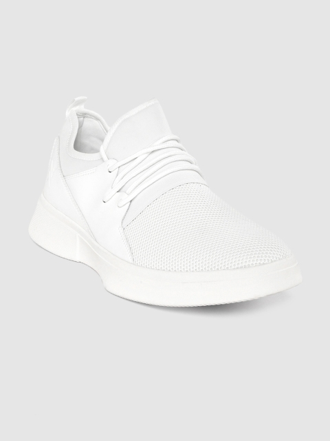 

Carlton London sports Men White Solid Running Shoes